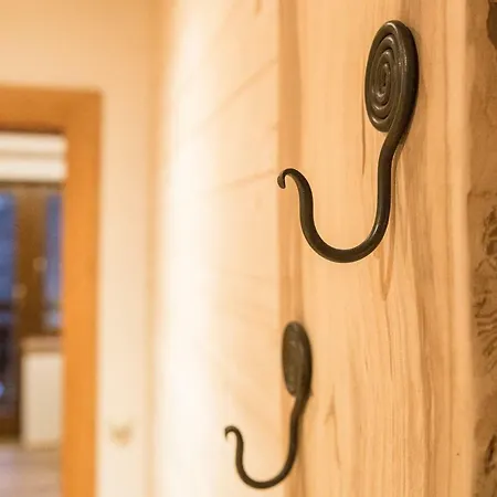 Urlaub Mitten Im Wald - Lueg