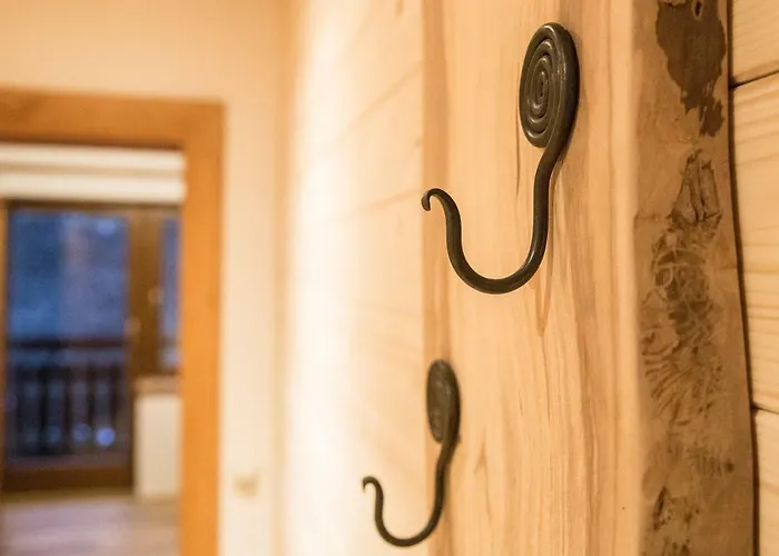 Urlaub Mitten Im Wald - Lueg