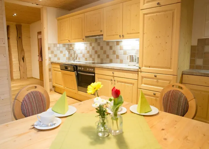 Urlaub Mitten Im Wald - Lueg *